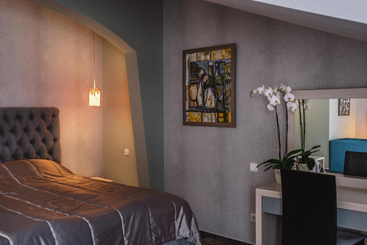 Romantique Veles Hotel מראה חיצוני תמונה