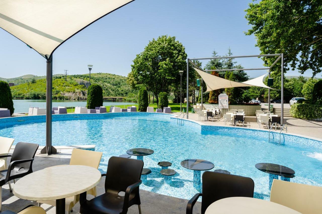 Romantique Veles Hotel מראה חיצוני תמונה