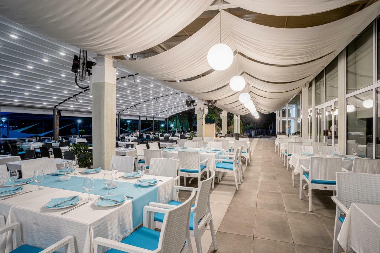 Romantique Veles Hotel מראה חיצוני תמונה