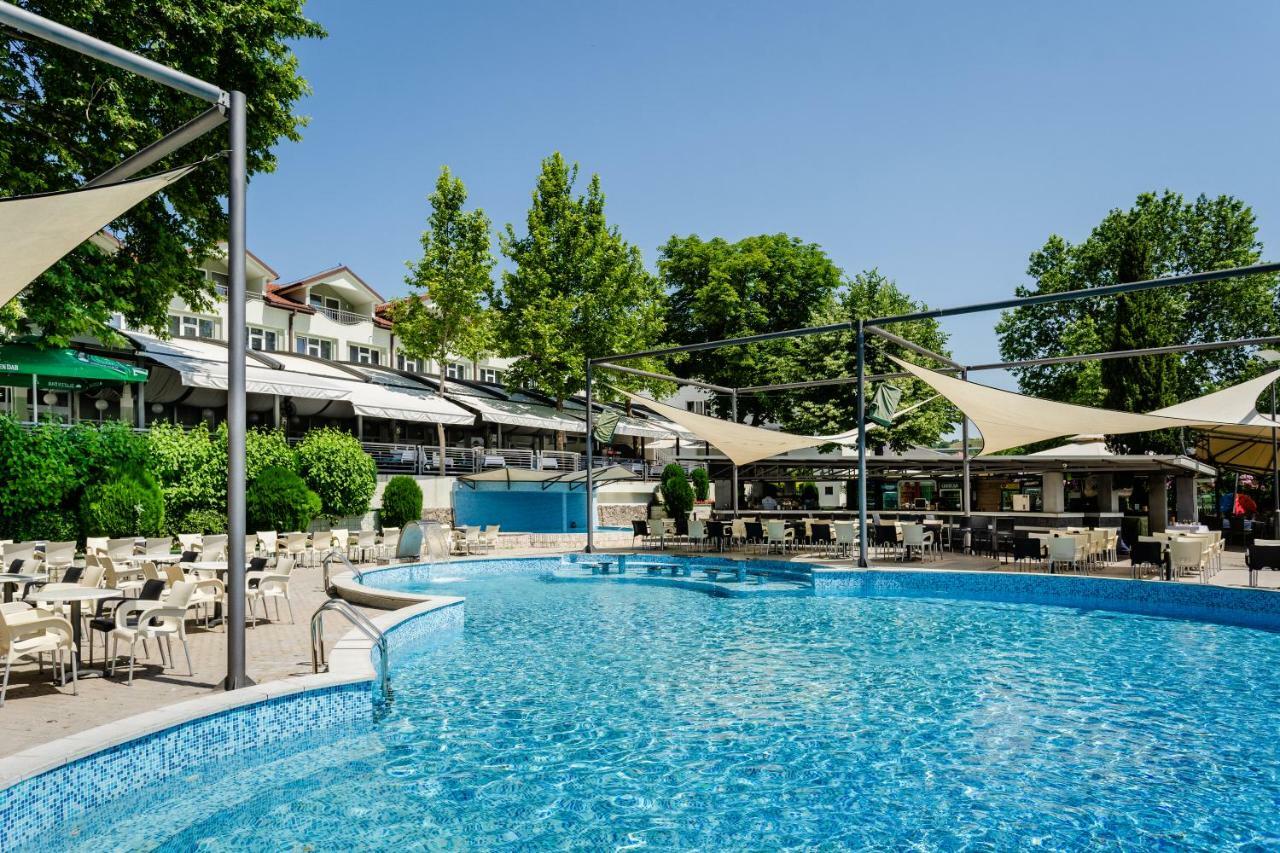 Romantique Veles Hotel מראה חיצוני תמונה